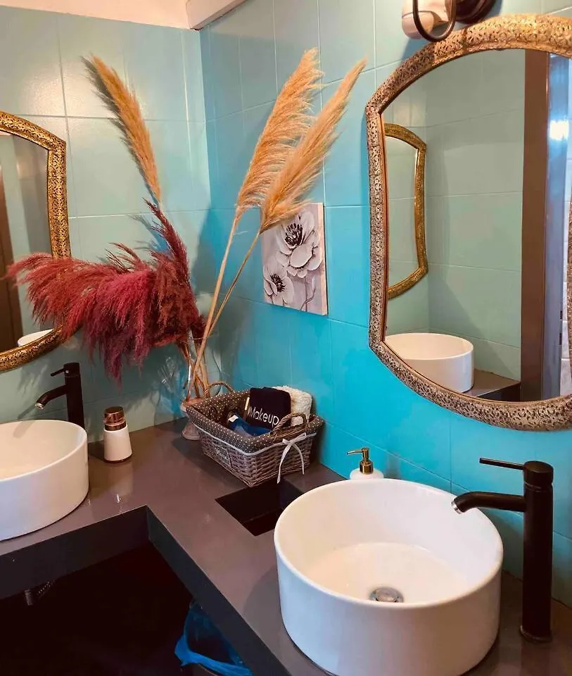 Old Town: Castle View House Apartment Thessaloniki Greece